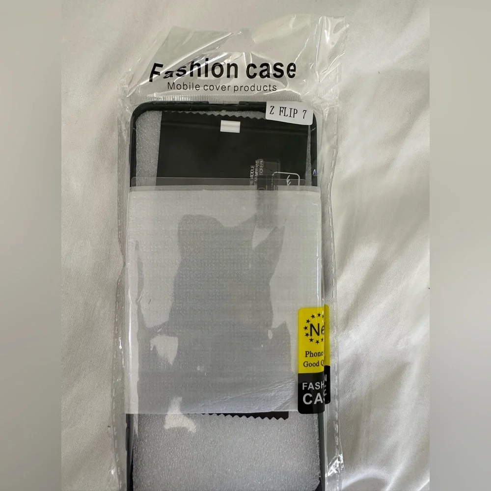 Samsung Z Flip 7 Rugged Black Case with Rotating Ring Kickstand